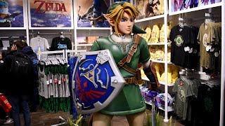 Incredible New Link Statue [UNVEILING] at Nintendo NY