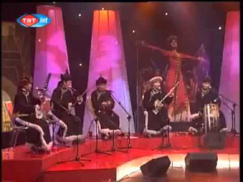 Altai Kai ( Tuva Throat Singing ) in Turkish TV Program ( TRT ) - Külteginin Hiygizi