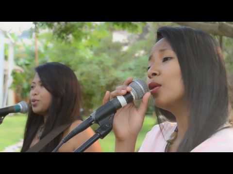 "Noelin' ny Kamboty" Ny Nanahary , Cover by  RyKala Vazo (valiha)