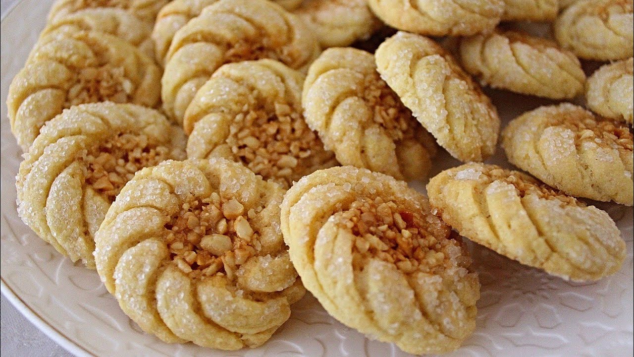 حلويات العيد/حلوى اكثر من رائعة راقية اقتصادية بدون لوز تذوب في الفم بطريقة سهلة جدا ومبسطة ***