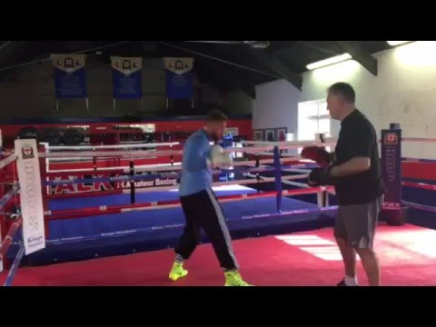 Billy Joe Saunders & Jimmy Tibbs on the pad ahead of first World Title defence