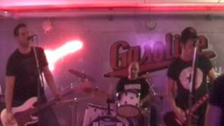 Mighty Goose-summer is back-brush your teeth(queers cover)Gasoline Road bar Levico 27.12.2014