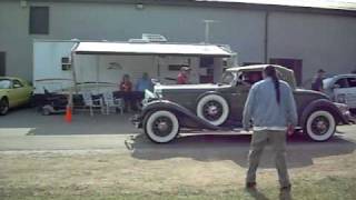 1930 Cadillac Flying Lady idles and Honks Horn