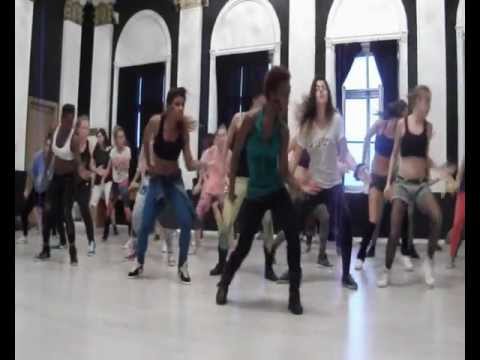 Dancehall choreography by KAYLISS TWINS (Blazin')