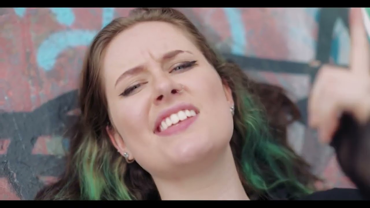 The Clique Online — Showreel