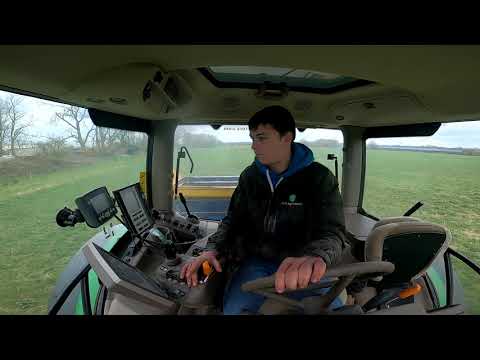 Getting The Grass Growing - Fertiliser 2021 - John Deere 6155R