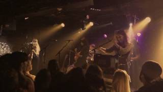 The Wild Reeds - "Everything Looks Better (In Hindsight)"