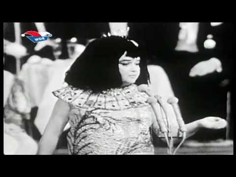 Trude Herr als Kölsche Cleopatra - Auftritt Karneval Köln 1964