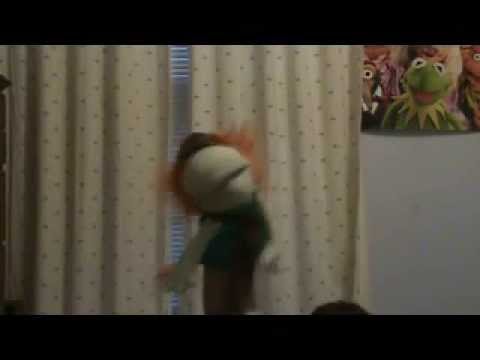 Boober Fraggle sings Shapes In My Room