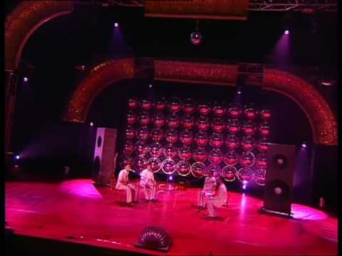 Cosmos - ParastaNeparasta Diena (Live Arēna Rīga)