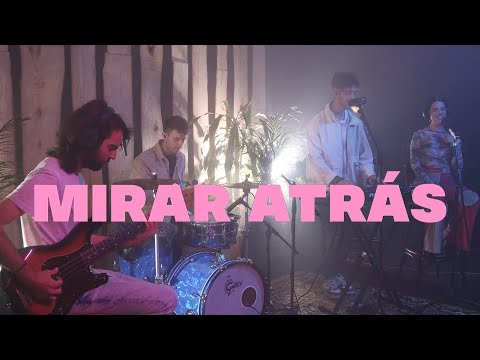 Vic Mirallas - Mirar atrás feat  Nicole Zignago (Directo)