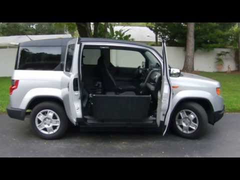 Honda Element X-Wav (wheelchair accessible) opening/closing ramp and doors