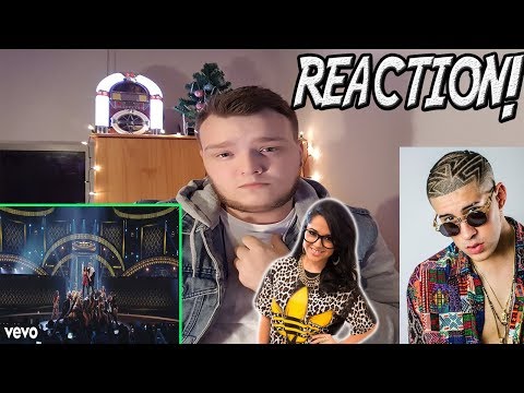 Becky G, Bad Bunny - Mayores (2017 Latin American Music Awards) Reaction!