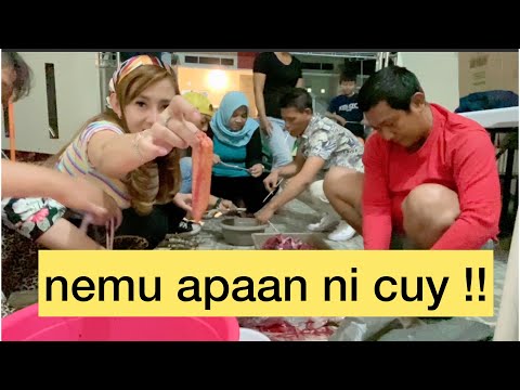 BAKAR IKAN, MAIN PETASAN MALAM TAHUN BARU BARENG KELUARGA DIRUMAH