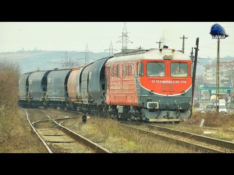 Jimmy 65-1300-6 RO-SNTFC & 060-DA 60-1593-2 RO-TFG in Gara Oradea Vest Station - 12 February 2018