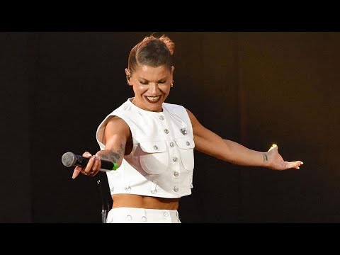 Alessandra Amoroso - Yoga Radio Bruno Estate (Esibizione completa)