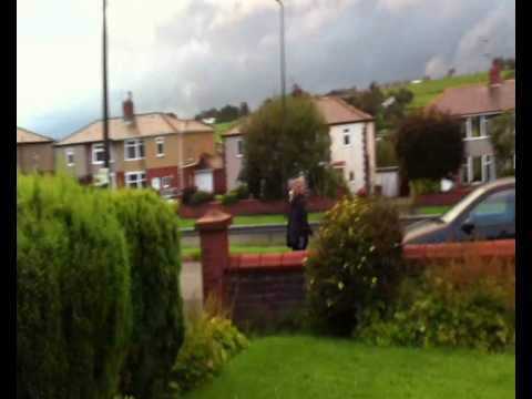 BBC TV Licencing goon makes a run for it!