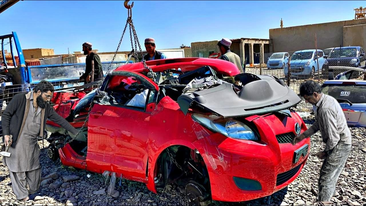 A Project to Rebuild a Japanese Vitz Car Get  a Second Life