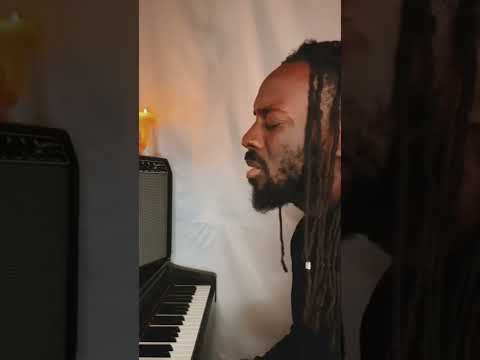 « Le fruit défendu » by Mystik & @k-reenofficiel 🎤 #rnbfr #frenchsinger #pianovoix #acousticcover