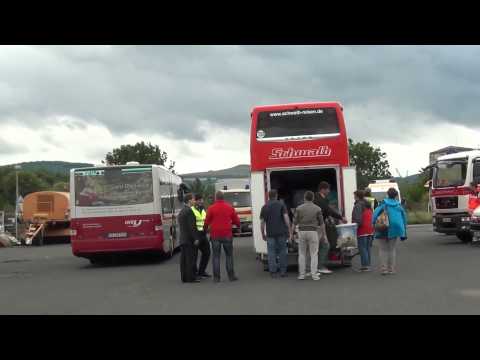 Flugplatz Calden: Flüchtlinge in Hallen untergebracht