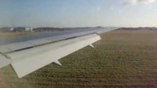 preview picture of video 'MAXjet landing in London Stansted Airport in England'