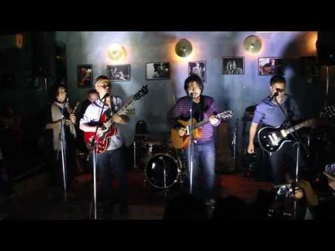 Gurasai Fulyo 1974 AD Original Lineup Reunion at Moksh 2015