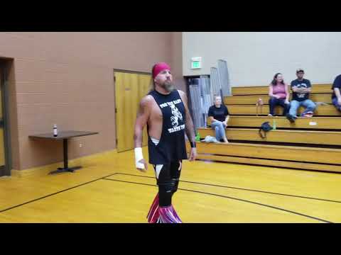 Tom Van Zant vs. Guy Lombardo officiated by Referee Wayne Silver