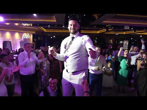 Lom na svadbi...svi na nogama!