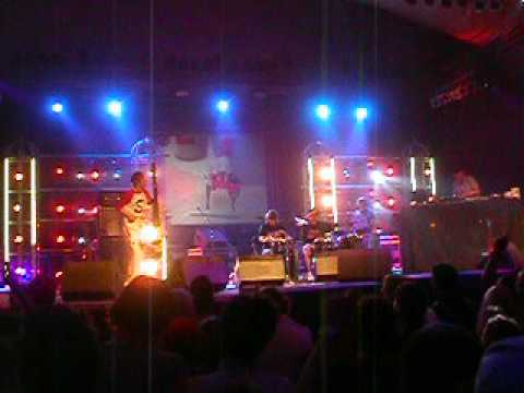 Fingathing @ dour 2006