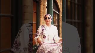 White Embroidered Lawn Kurta Set with Dupatta - Video 3