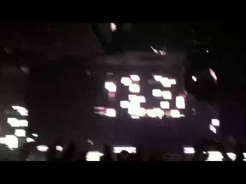 Markus Schulz feat Justine Suissa - Perception (LIVE PACHA NYC)