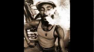 Lee Perry - Bafflin' Smoke Signal