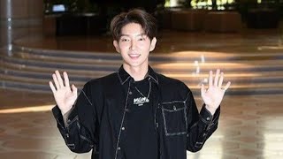 Download lagu Lee joon gi at Gimpo Airport ahead to Tokyo 190613 mp3