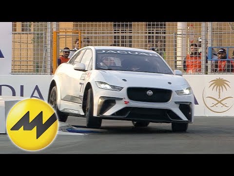 Jaguar I-Pace eTrophy | Das erste Rennen | Motorvision