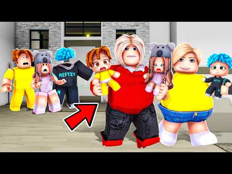 We Met Rhonda's EVIL MOM, She STOLE our BABY PLUSHIES..(Brookhaven)