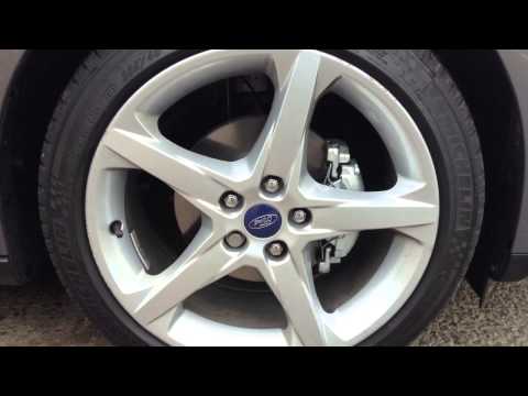 Ford Focus Titanium Navigator 1.6TDCi 115 GU14KZO at Lifestyle Ford Crawley