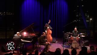 Antonio Faraò 4et ft. Charles Tolliver