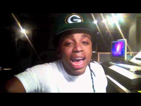 Jacquees sings Trey Songz Yo Side of the Bed