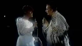 Boy George &amp; Dionne Warwick Say A Little Prayer Live