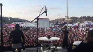 Waves - Tonight Alive live