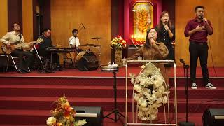 Download lagu Tanda - Tanda T'lah Nyata (Cover) - GPdI Bethlehem Probolinggo {Ruth Nonce Mokodaser & Team} mp3