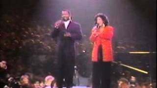 BeBe and CeCe Winans &quot;For Unto Us a Child is Born&quot;