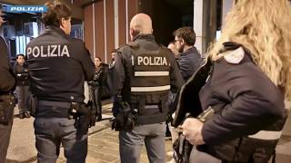 Bergamo, maxi blitz dopo i disordini: identificati 350 ragazzi, misure per 12 di loro (10 sono mi...