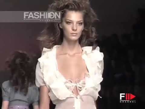 FLOWERS Swimwear Summer 2004 - Fashion Channel