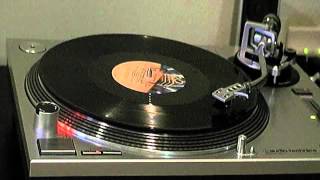 Carl Carlton - She's A Bad Mama Jama (She's Built, She's Stacked) (12" Single)