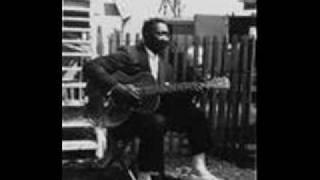 Muddy Waters - Sittin' Here Drinkin'