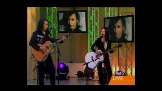 Linger (Acoustic) - Dolores O&#39;Riordan - Sunrise