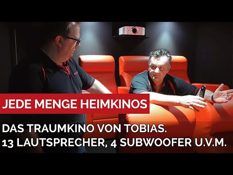 Das ist das Traumkino von Tobias. 6 Kinosessel, 13 Lautsprecher, 4 Subwoofer, 320 cm breite Leinwand