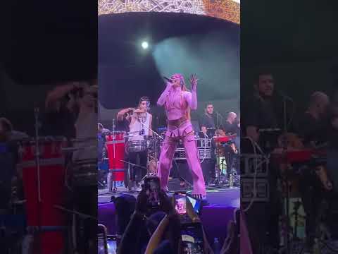 Anitta e Pabllo Vittar - Sua Cara - Ensaio do Bloco SP