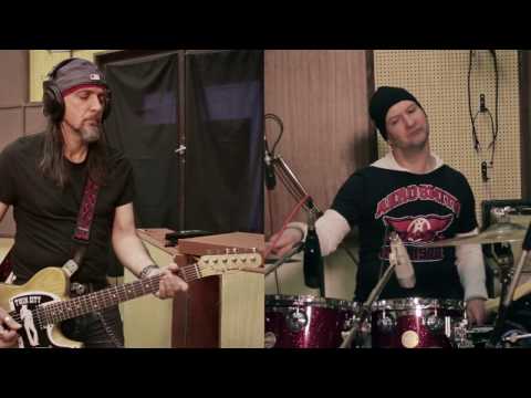 FankaDeli - Ott találsz (ÉLŐ / 2017 tavasz - 2/8 dal)